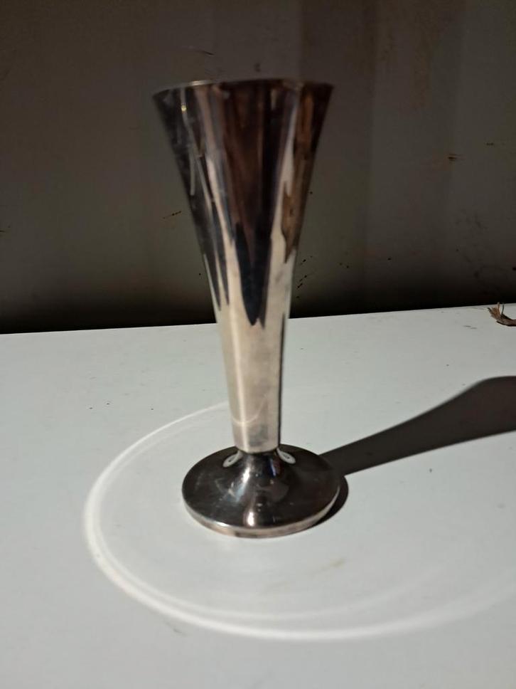 Vintage Zilverkleurige Vaas, Huis en Inrichting, Woonaccessoires | Vazen, Gebruikt, Overige kleuren, Overige materialen, Ophalen of Verzenden