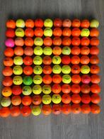 100 gekleurde golf ballen, Ophalen of Verzenden, Zo goed als nieuw, Bal(len), Overige merken