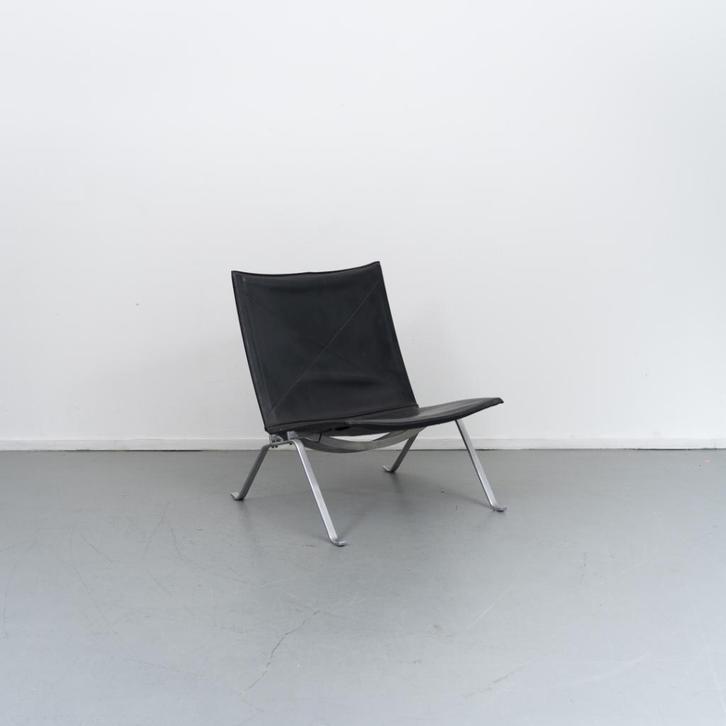 3 Fritz Hansen PK22 Fauteuil Zwart Leer - Staal, Huis en Inrichting, Fauteuils, Gebruikt, Leer, Metaal, 50 tot 75 cm, Minder dan 75 cm