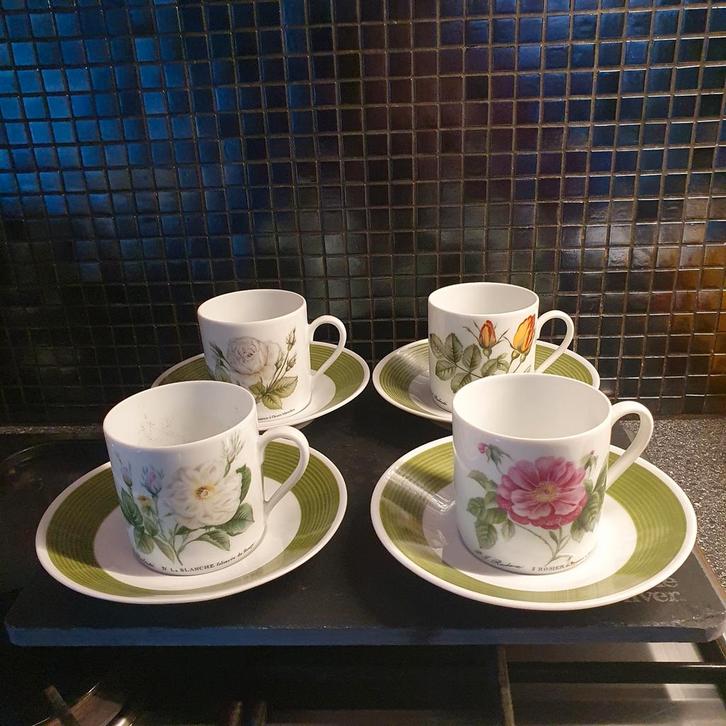 Hutschenreuther Botanica Koffiekopjes en Schotels - 4 stuks, Antiek en Kunst, Antiek | Servies compleet, Ophalen of Verzenden