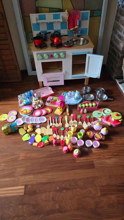 Speelkeukentje met veel accessoires, Kinderen en Baby's, Speelgoed | Speelkeukens, Gebruikt, Hout, Ophalen