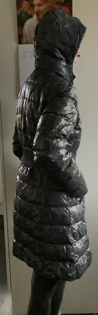 Moscow dameswinterjas beschikbaar voor biedingen