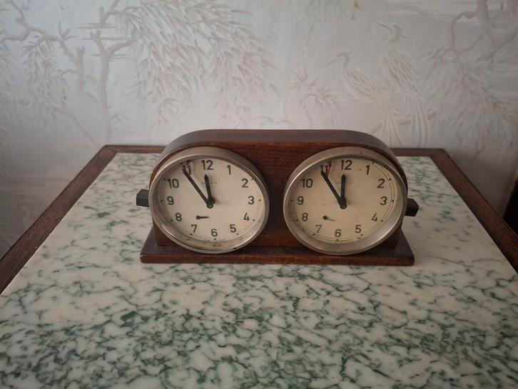 Vintage Schaakklok, Antiek en Kunst, Antiek | Klokken, Ophalen