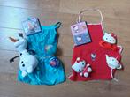 setje frozen en hello kitty verkleedjurkje schortje knuffels, Kinderen en Baby's, Kinderspulletjes, Gebruikt, Ophalen of Verzenden