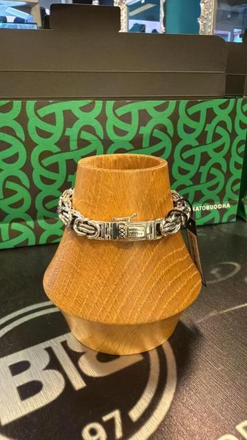 BUDDHA TO BUDDHA ARMBAND TYPE J828 D OF E DAVID XS € 259,00 beschikbaar voor biedingen