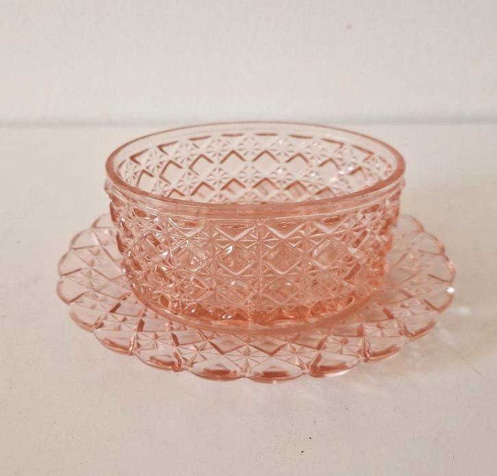 vintage glazen schaal en potje roze  persglas, Antiek en Kunst, Curiosa en Brocante, Ophalen of Verzenden