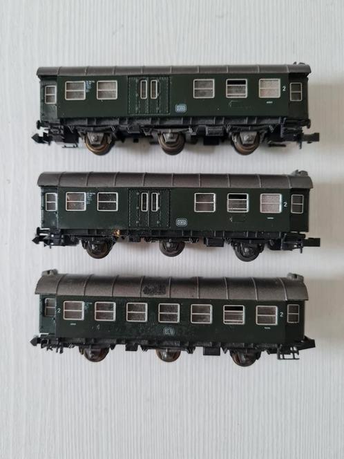 3 Roco N-spoor 3-assige DB umbaurijtuigen 2250/2252, Hobby en Vrije tijd, Modeltreinen | N-Spoor, Gebruikt, Wagon, Roco, Ophalen of Verzenden