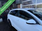 Kia Ceed Sportswagon 1.6 GDI PHEV DynamicLine TH/CAMERA *ALL, Auto's, 12 maanden, Stof, Gebruikt, Wit