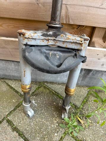 Runner 125-180 gouden ringen voorvork beschikbaar voor biedingen