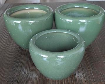 Set mooie donkergroene bloempotten (3 stuks) €10 beschikbaar voor biedingen