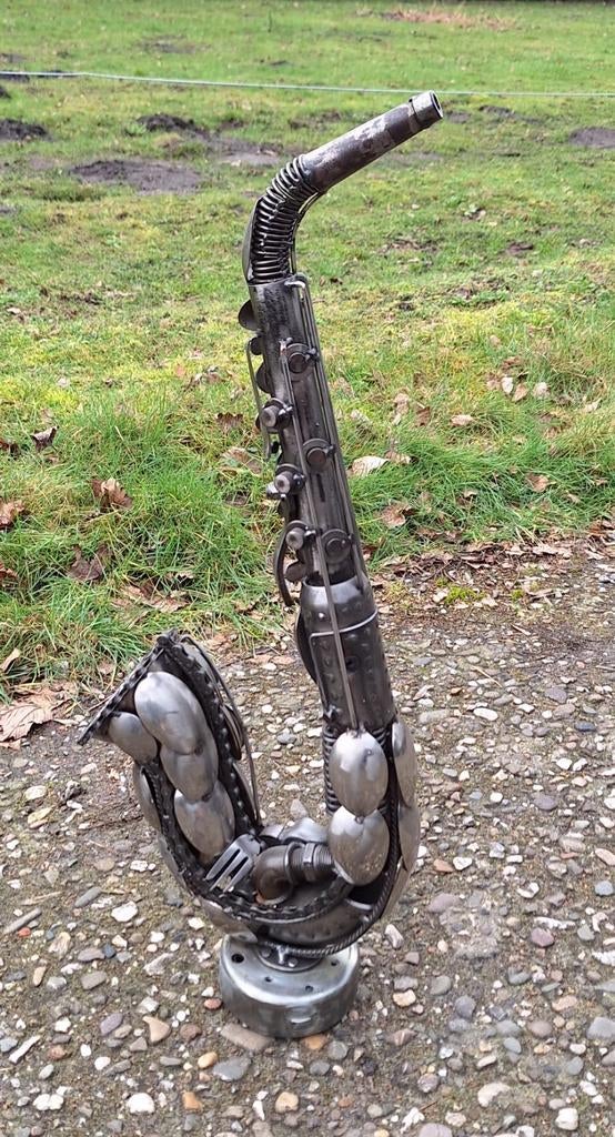 Saxofoon van gerecycled materiaal, Scrap Metal Art, kunst., Ophalen