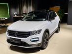 Volkswagen T-Roc 1.0 TSI Style Panodak|Navi|ACC|Camera Wit!, Voorwielaandrijving, Stof, Gebruikt, Huisgarantie