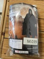 Hooded cape black 160 cm, Hobby en Vrije tijd, Nijverheidsweg-noord 77, Overige typen, Zo goed als nieuw, Info@happyhappenings.nl