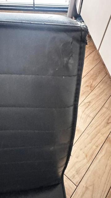 Eettafelstoelen beschikbaar voor biedingen