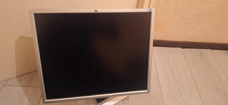 Partij 6 x pc schermen alle werkend!, Computers en Software, Monitoren, Gebruikt, 60 Hz of minder, DisplayPort, DVI, HDMI, USB-C