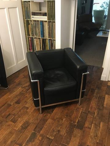 Le Corbusier LC2 in nette staat,, geen Cassina kenmerken. beschikbaar voor biedingen