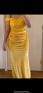 Gele  jurk  fluweel, Kleding | Dames, Maat 38/40 (M), Galajurk, Geel, Ophalen of Verzenden