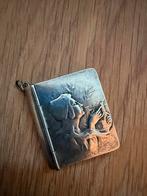 Antiek zilveren medaillon in boekvorm, Verzenden