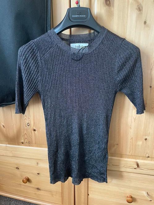 Nieuw: donkergrijze metallic top Ba&Sh maat 0 (xs), Kleding | Dames, Tops, Nieuw, Maat 34 (XS) of kleiner, Grijs, Lange mouw, Verzenden