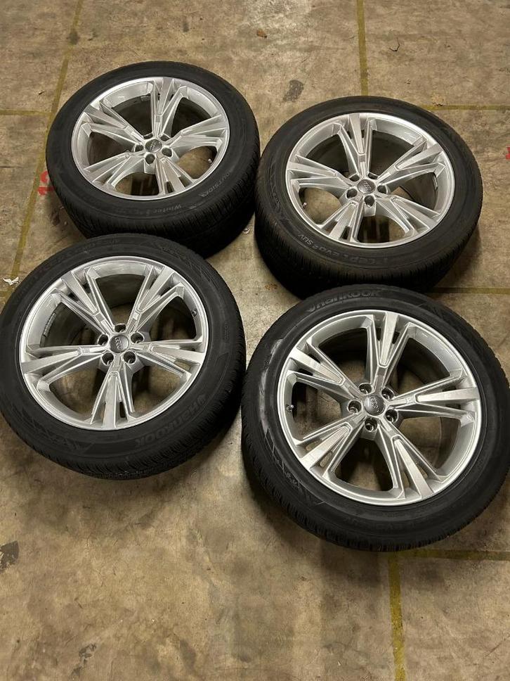 21 inch Audi SQ8/ Q8 velgen met Hankook Winterbanden, Auto-onderdelen, Banden en Velgen, Banden en Velgen, Winterbanden, 21 inch