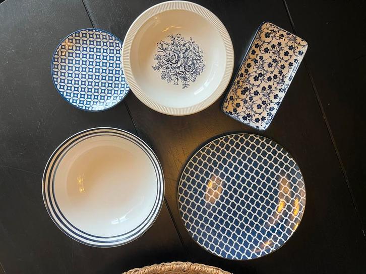 Blauw Witte Borden en Schalen Set - Riverdale & Merkloos, Huis en Inrichting, Keuken | Servies, Zo goed als nieuw, Bord(en), Overige stijlen