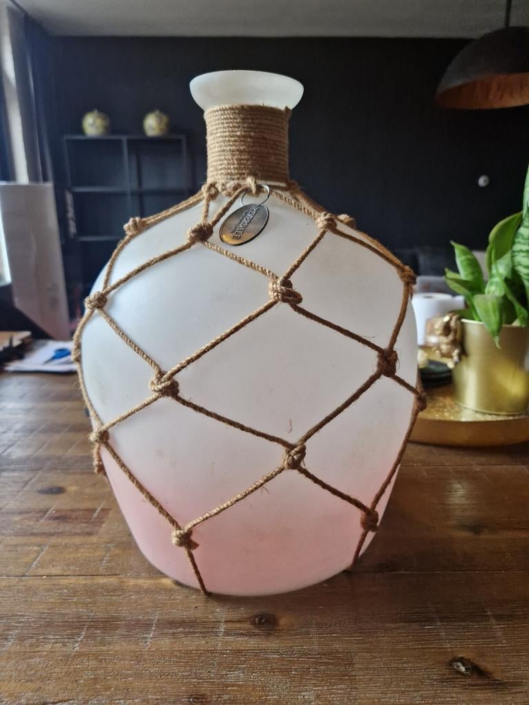 Riverdale Vaas Roze/Wit - Decoratief, Ophalen, Overige materialen, Gebruikt, Overige kleuren