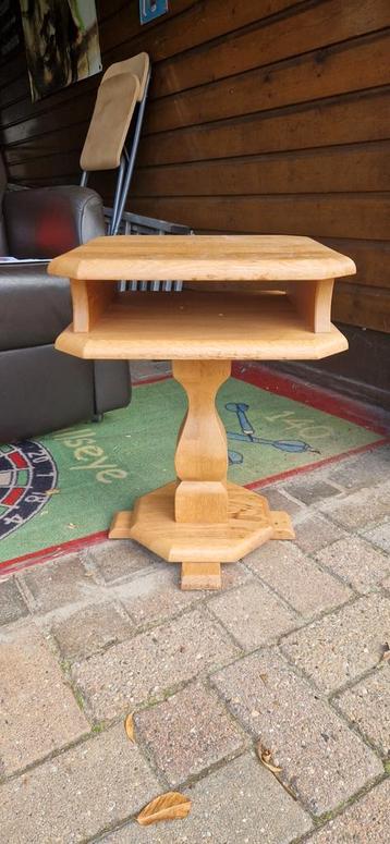 Houten Bijzettafel - Opknapper beschikbaar voor biedingen