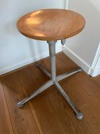 Vintage kruk Friso Kramer, Huis en Inrichting, Krukjes, Ophalen of Verzenden, Gebruikt, Hout