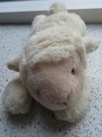 Schaapje of schaap merk PIA liggend meet ca 19 cm, Kinderen en Baby's, Ophalen of Verzenden, Zo goed als nieuw, Overige typen