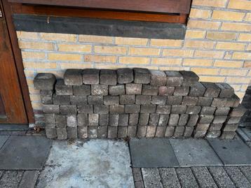 Gratis Tuinstenen - Ophalen! beschikbaar voor biedingen
