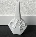 AK Kaiser 571 vintage vaas wit biscuit porselein schelpdecor, Huis en Inrichting, Gebruikt, Wit, Aardewerk of Porselein, Ophalen of Verzenden