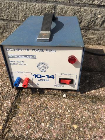 Regulated DC Power Supply 10-14 Ampère beschikbaar voor biedingen