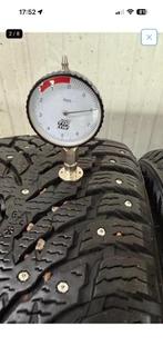 Spijkerbanden nokian 235x55xR19, Ophalen of Verzenden