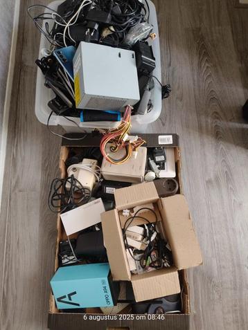 adapters snoeren telefoons beschikbaar voor biedingen
