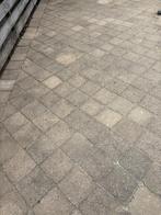 Gratis bestrating 21x21x8 cm gebruikt, Tuin en Terras, Ophalen, Gebruikt, Klinkers, 10 m² of meer