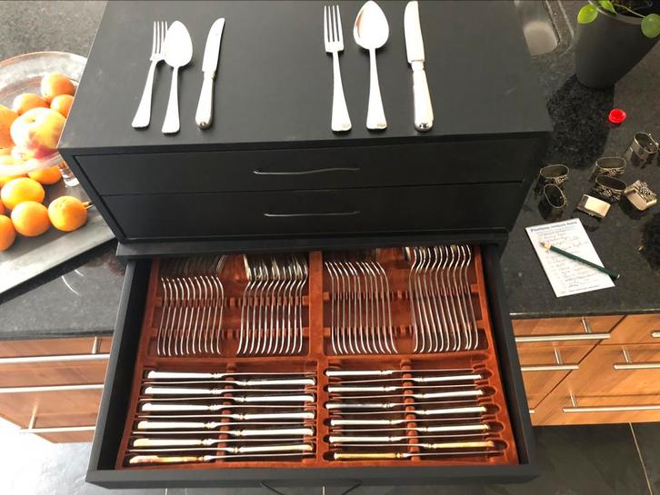Zwaar verzilverde (200 gr) cassette Keltum, Huis en Inrichting, Keuken | Bestek, Zo goed als nieuw, Bestekset, Overige materialen