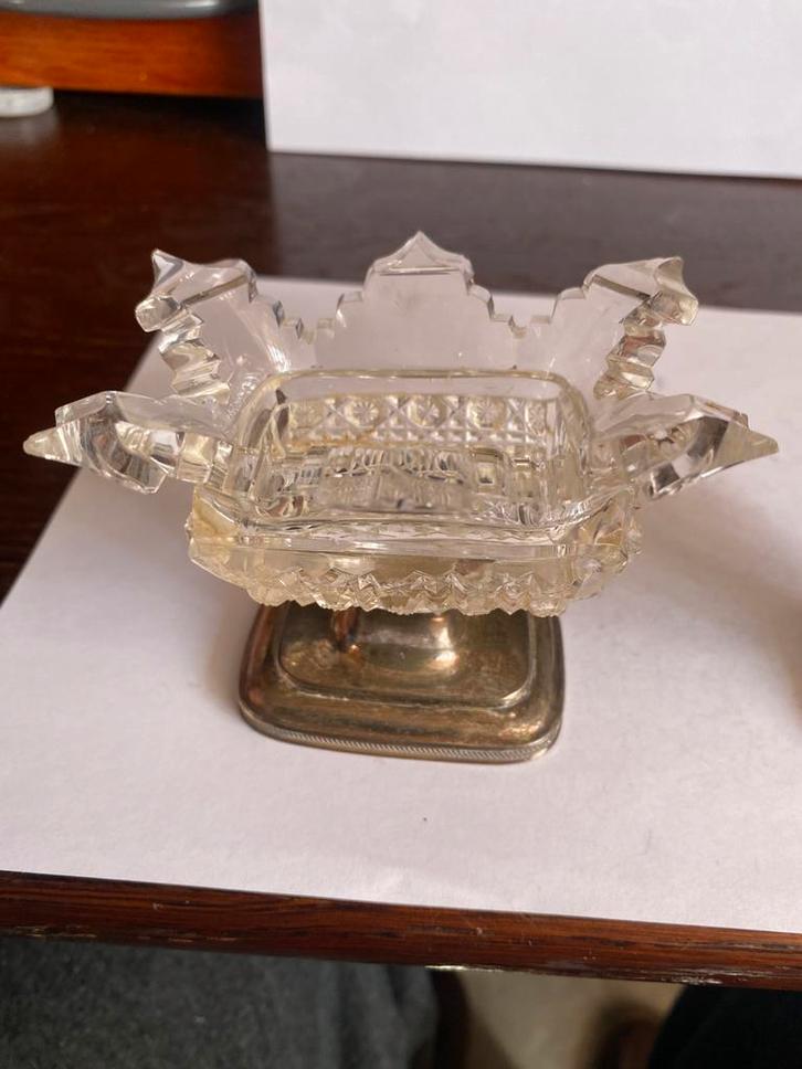 Mooie kristallen bakjes met zilveren voet uit 1839, Antiek en Kunst, Antiek | Glas en Kristal, Ophalen of Verzenden