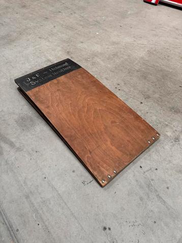 Vintage Spring Plank Hout J & F Helmond beschikbaar voor biedingen