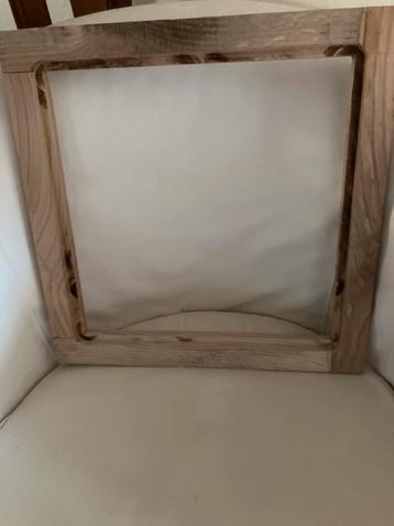 Nieuwe houten lijst, afgeronde hoeken, 34x34 beschikbaar voor biedingen