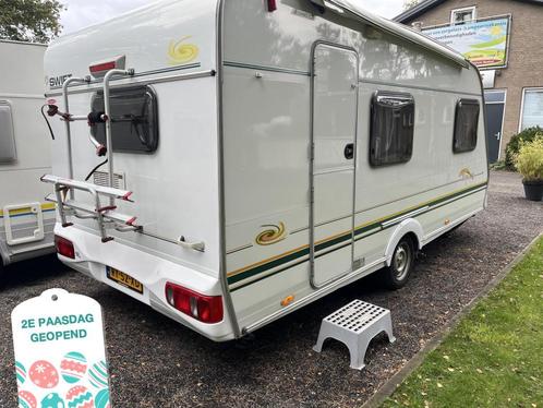 Swift Toscane 450 2000 incl mover en voortent, Caravans en Kamperen, Caravans, 750 - 1000 kg, Treinzit, Swift, Dwarsbed, Gascomfoor