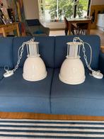 Hanglampen 2 dezelfde, Huis en Inrichting, Lampen | Hanglampen, Ophalen, Gebruikt, Retro ?, Metaal