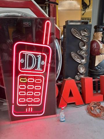 Grote oude 155cm Telefoon Neon Lichtreclame Duitse D1netwerk beschikbaar voor biedingen