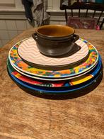 Borden en kommetje, Ophalen of Verzenden, Gebruikt, Overige stijlen, Bord(en)