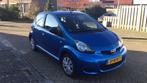 Toyota Aygo 1.0 12V Vvt-i 5DRS 2011 Blauw, Auto's, Voorwielaandrijving, Stof, 1190 kg, 68 pk