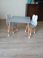 Kindertafel met 2 stoeltjes, Ophalen, Zo goed als nieuw, Tafel(s) en Stoel(en)