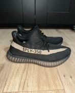 Nieuw! Yeezy 350 boost. €50,00, Kleding | Heren, Zwart, Nieuw, Ophalen of Verzenden, Sneakers of Gympen
