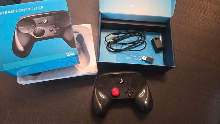 Steam Controller van Valve met doos en adapter, Spelcomputers en Games, Spelcomputers | Overige, Zo goed als nieuw, Ophalen of Verzenden