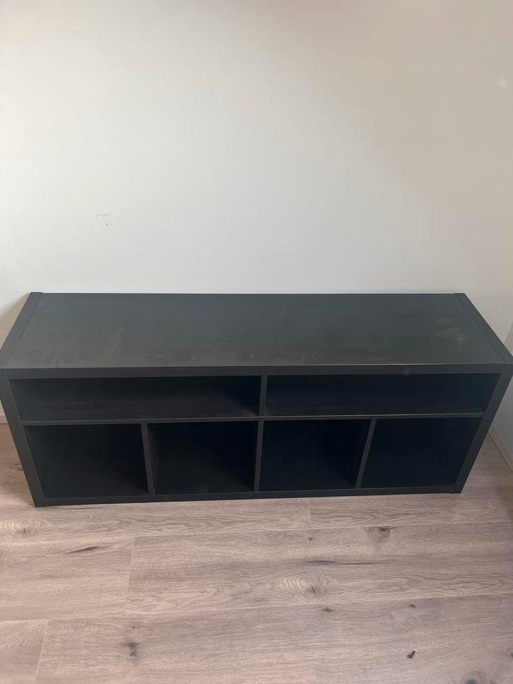IKEA KALLAX TV Meubel - Zwartbruin, Huis en Inrichting, Kasten | Televisiemeubels, Gebruikt, Minder dan 100 cm, 100 tot 150 cm