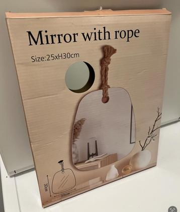 Mirror with rope beschikbaar voor biedingen