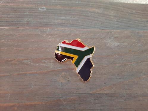 1 mooie pin van Vlag Zuid-Afrika te koop, Verzamelen, Speldjes, Pins en Buttons, Nieuw, Speldje of Pin, Overige onderwerpen, Ophalen of Verzenden